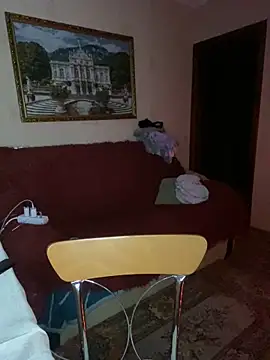 Snapshot of Roxana_Bell chatting on 12.27.24 Roxana Bell online show from 12.27.24