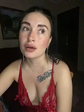 Snapshot of Roxana_Bell chatting on 11.14.25 Roxana Bell online show from 11.14.25