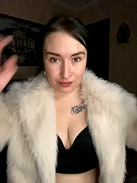 Snapshot of Roxana_Bell chatting on 11.29.25 Roxana Bell online show from 11.29.25