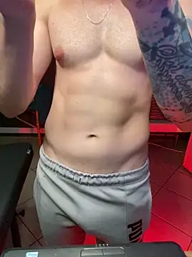 Snapshot of MachineDien chatting on 02.20.25 MachineDien online show from 02.20.25