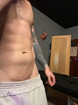 Snapshot of MachineDien chatting on 09.21.25 MachineDien online show from 09.21.25