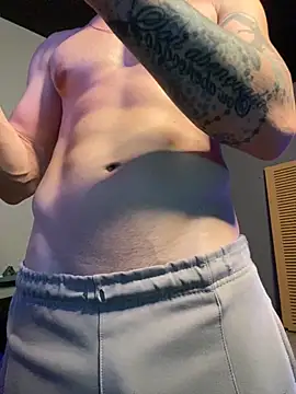 Snapshot of MachineDien chatting on 09.28.25 MachineDien online show from 09.28.25