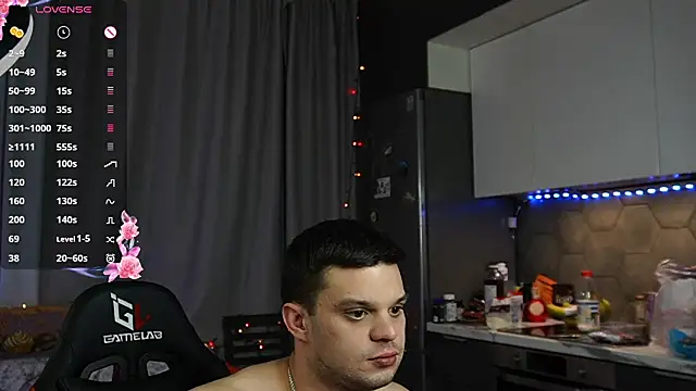 Snapshot of danielkraigforu chatting on 01.02.25 danielkraigforu online show from 01.02.25