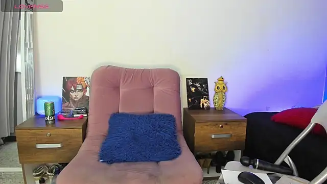 liily moore online show from 12.04.24