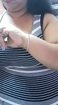 Snapshot of Ravina_patil1 chatting on 01.11.25 Ravina patil1 online show from 01.11.25