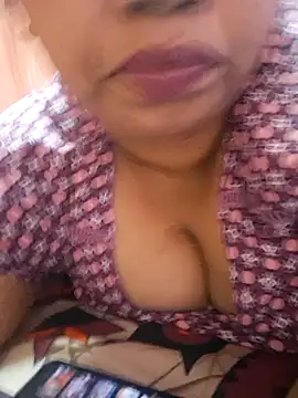 Snapshot of Ravina_patil1 chatting on 09.24.25 Ravina patil1 online show from 09.24.25