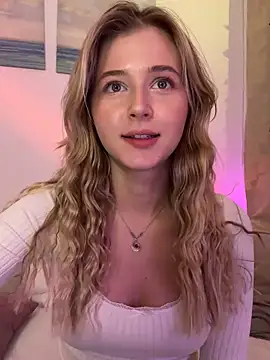 LunaRase online show from 12.09.24