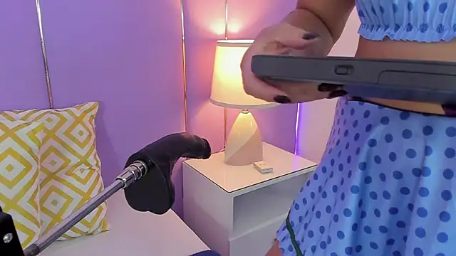 SophyRuiz  online show from 02.25.26