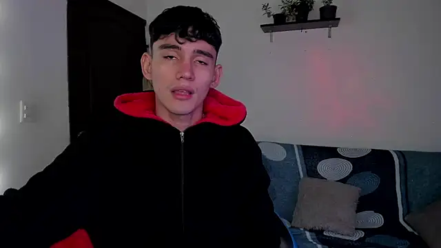 Snapshot of EstebanPerez_ chatting on 01.20.25 EstebanPerez online show from 01.20.25