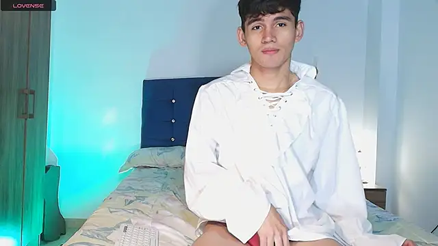 Snapshot of EstebanPerez_ chatting on 03.14.25 EstebanPerez online show from 03.14.25