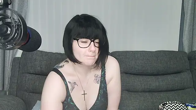 Snapshot of SquirtingIrishShannon chatting on 01.20.25 SquirtingIrishShannon online show from 01.20.25