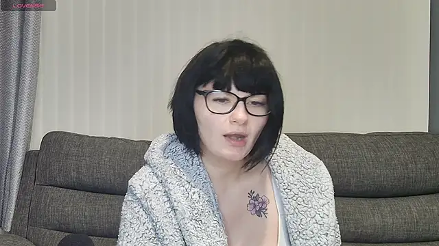 Snapshot of SquirtingIrishShannon chatting on 02.25.25 SquirtingIrishShannon online show from 02.25.25