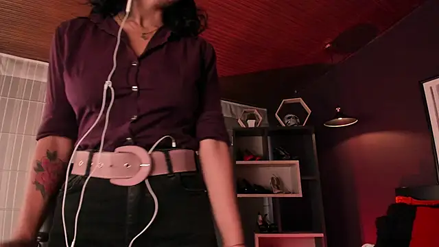 Moony 14 online show from 04.14.26