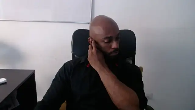 Snapshot of joe999cooper chatting on 12.03.25 joe999cooper online show from 12.03.25