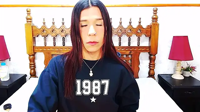 Snapshot of SaraSofia44 chatting on 01.12.25 SaraSofia44 online show from 01.12.25
