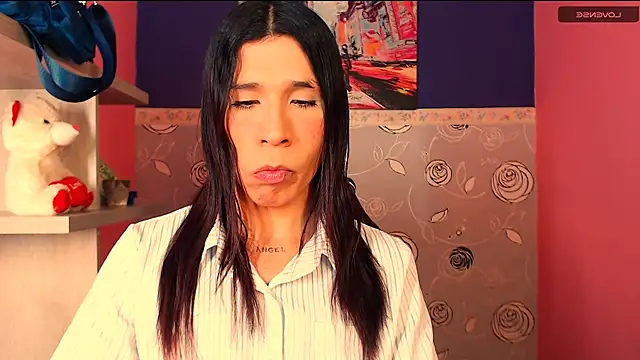 Snapshot of SaraSofia44 chatting on 03.01.25 SaraSofia44 online show from 03.01.25