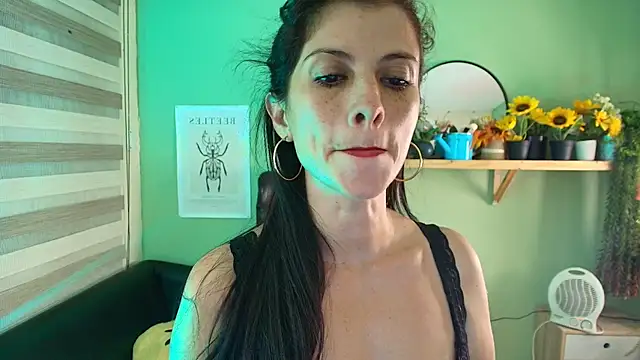 Aliiz 01 online show from 03.07.25