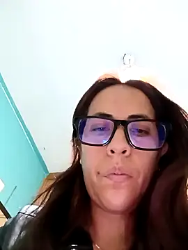 Snapshot of Lena-32 chatting on 01.02.25 Lena-32 online show from 01.02.25