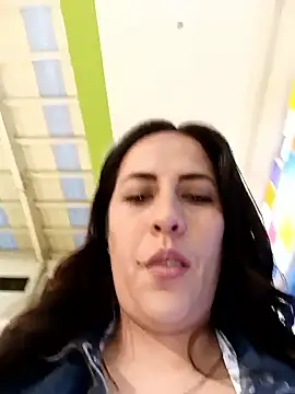 Snapshot of Lena-32 chatting on 01.15.26 Lena-32 online show from 01.15.26