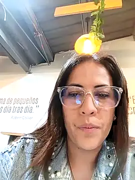 Lena-32 online show from 04.04.26