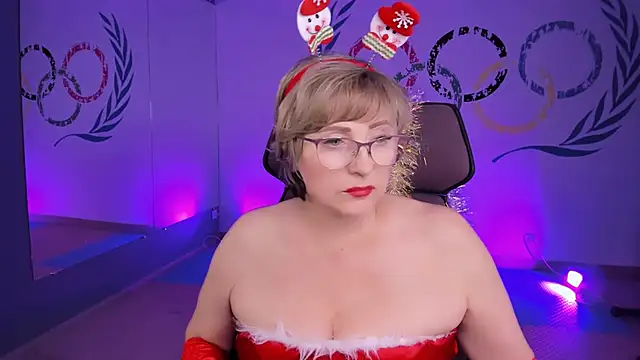 Snapshot of sugar_vivien chatting on 12.29.24 sugar vivien online show from 12.29.24