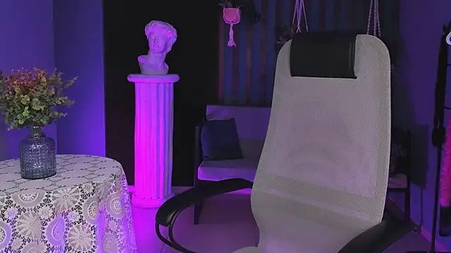 Snapshot of sugar_vivien chatting on 01.11.25 sugar vivien online show from 01.11.25