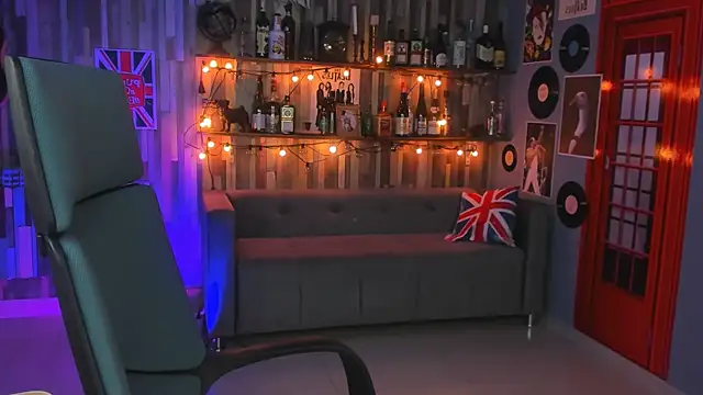 Snapshot of sugar_vivien chatting on 01.30.25 sugar vivien online show from 01.30.25