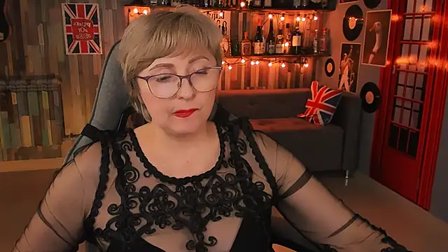 Snapshot of sugar_vivien chatting on 02.23.25 sugar vivien online show from 02.23.25