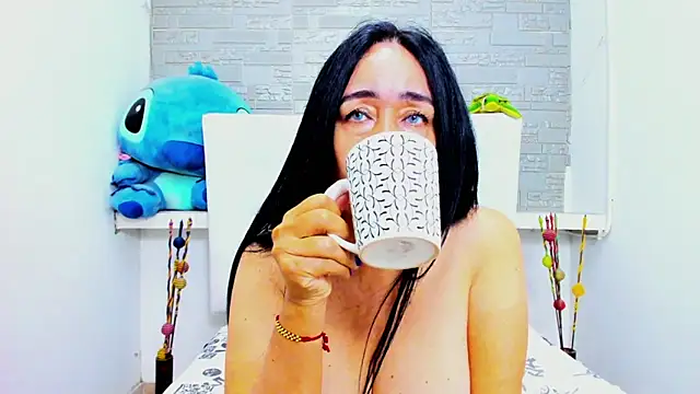 HorniestMilf online show from 09.13.25