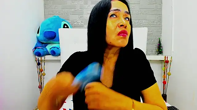 HorniestMilf online show from 01.11.26