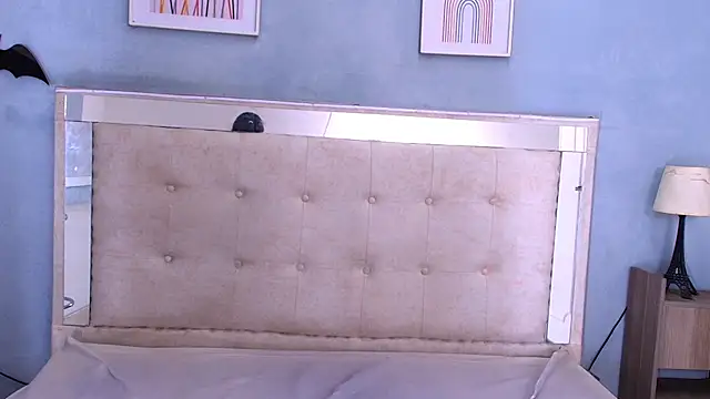 Mels  online show from 11.25.25