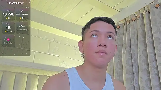 JulianRose 1 online show from 02.04.25