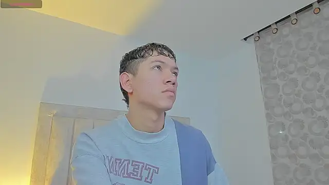 JulianRose 1 online show from 03.08.25