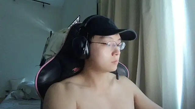 Snapshot of Tkcqcc chatting on 12.09.24 Tkcqcc online show from 12.09.24