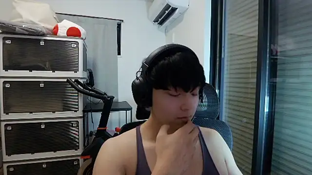 Snapshot of Tkcqcc chatting on 01.14.26 Tkcqcc online show from 01.14.26