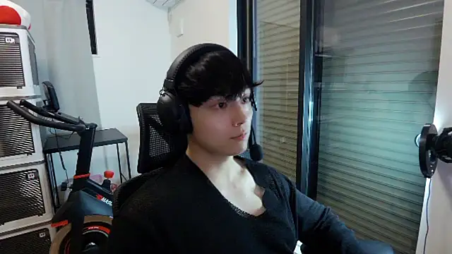 Snapshot of Tkcqcc chatting on 01.16.26 Tkcqcc online show from 01.16.26