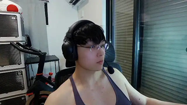 Snapshot of Tkcqcc chatting on 01.18.26 Tkcqcc online show from 01.18.26