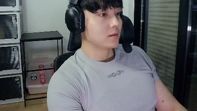 Snapshot of Tkcqcc chatting on 03.02.26 Tkcqcc online show from 03.02.26