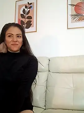 Eyleen 24 online show from 01.27.25