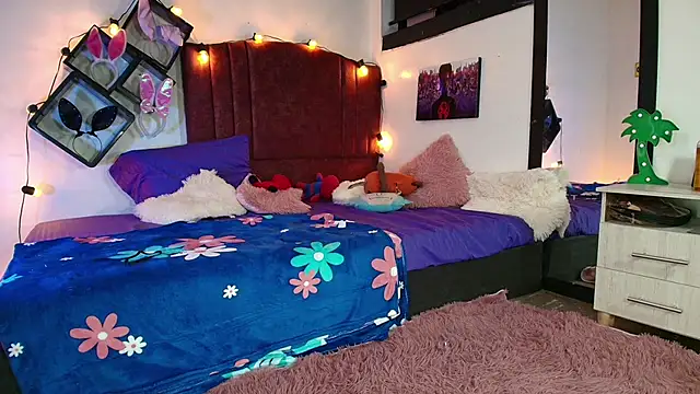 alisson zafiro  online show from 03.07.25