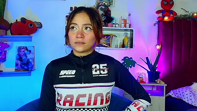 alisson zafiro  online show from 03.15.26