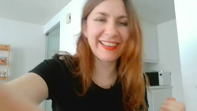 Snapshot of JasmineGlamour chatting on 04.20.26 JasmineGlamour online show from 04.20.26