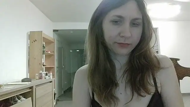 Snapshot of JasmineGlamour chatting on 04.30.26 JasmineGlamour online show from 04.30.26