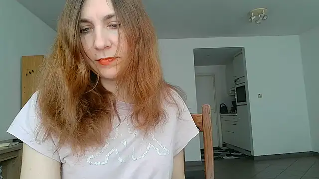 Snapshot of JasmineGlamour chatting on 05.06.26 JasmineGlamour online show from 05.06.26