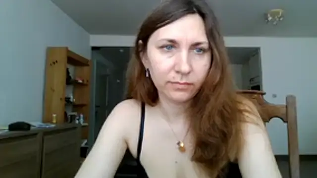 Snapshot of JasmineGlamour chatting on 05.24.26 JasmineGlamour online show from 05.24.26