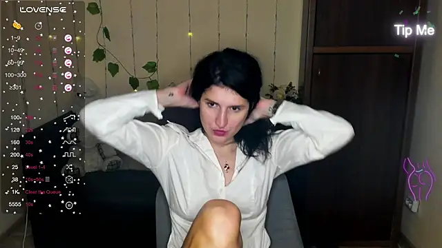 Alianna Solo Kisses online show from 01.13.25