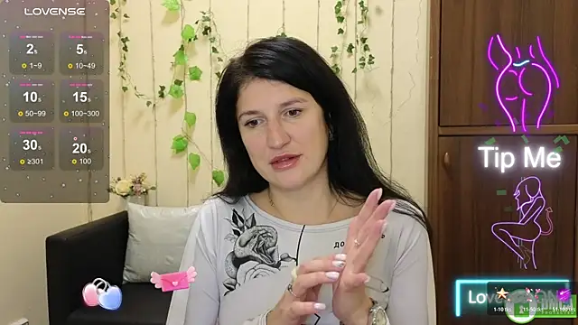 Alianna Solo Kisses online show from 11.03.25