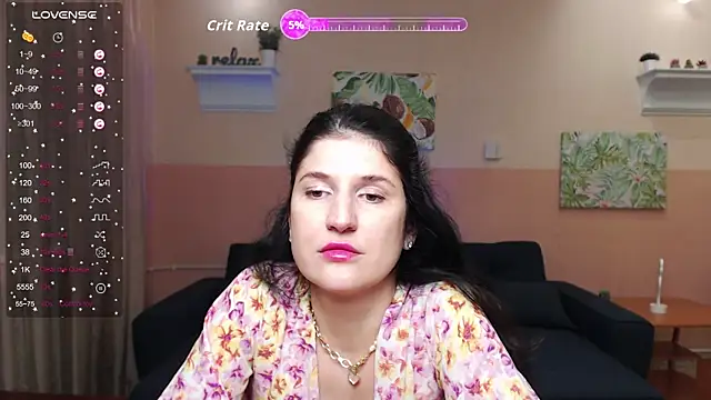 Snapshot of Alianna_Solo_Kisses chatting on 05.15.26 Alianna Solo Kisses online show from 05.15.26