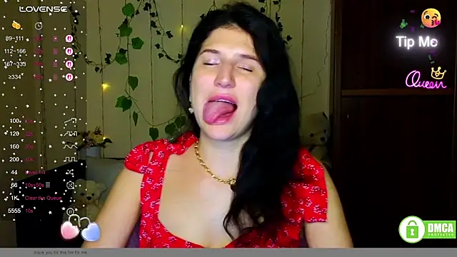 Snapshot of Alianna_Solo_Kisses chatting on 05.28.26 Alianna Solo Kisses online show from 05.28.26