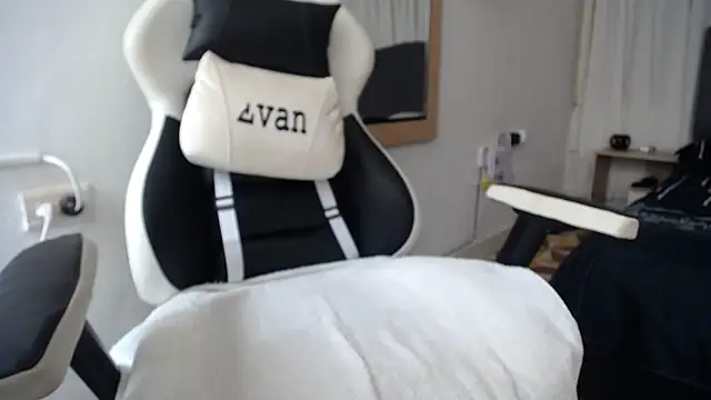 Valerioe online show from 02.13.25